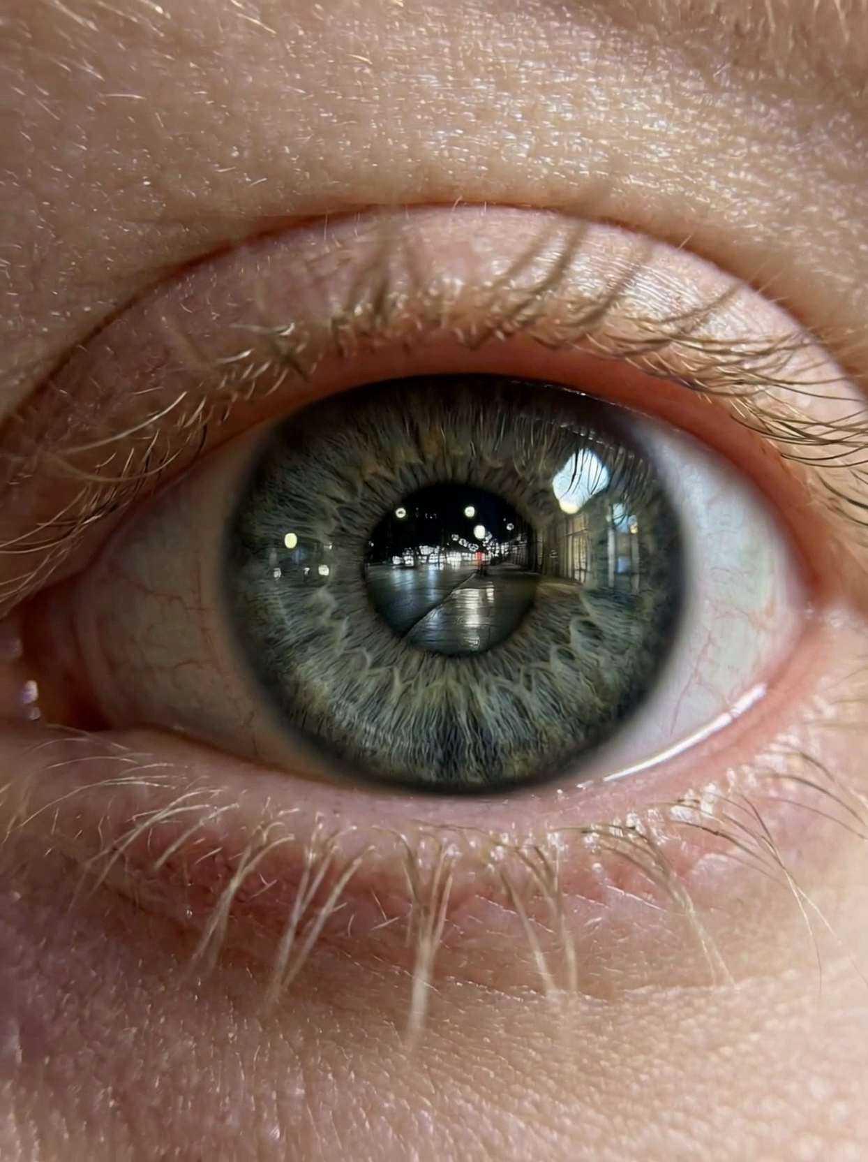 AI Video Generator Diving In Her Eye fashion editorial example